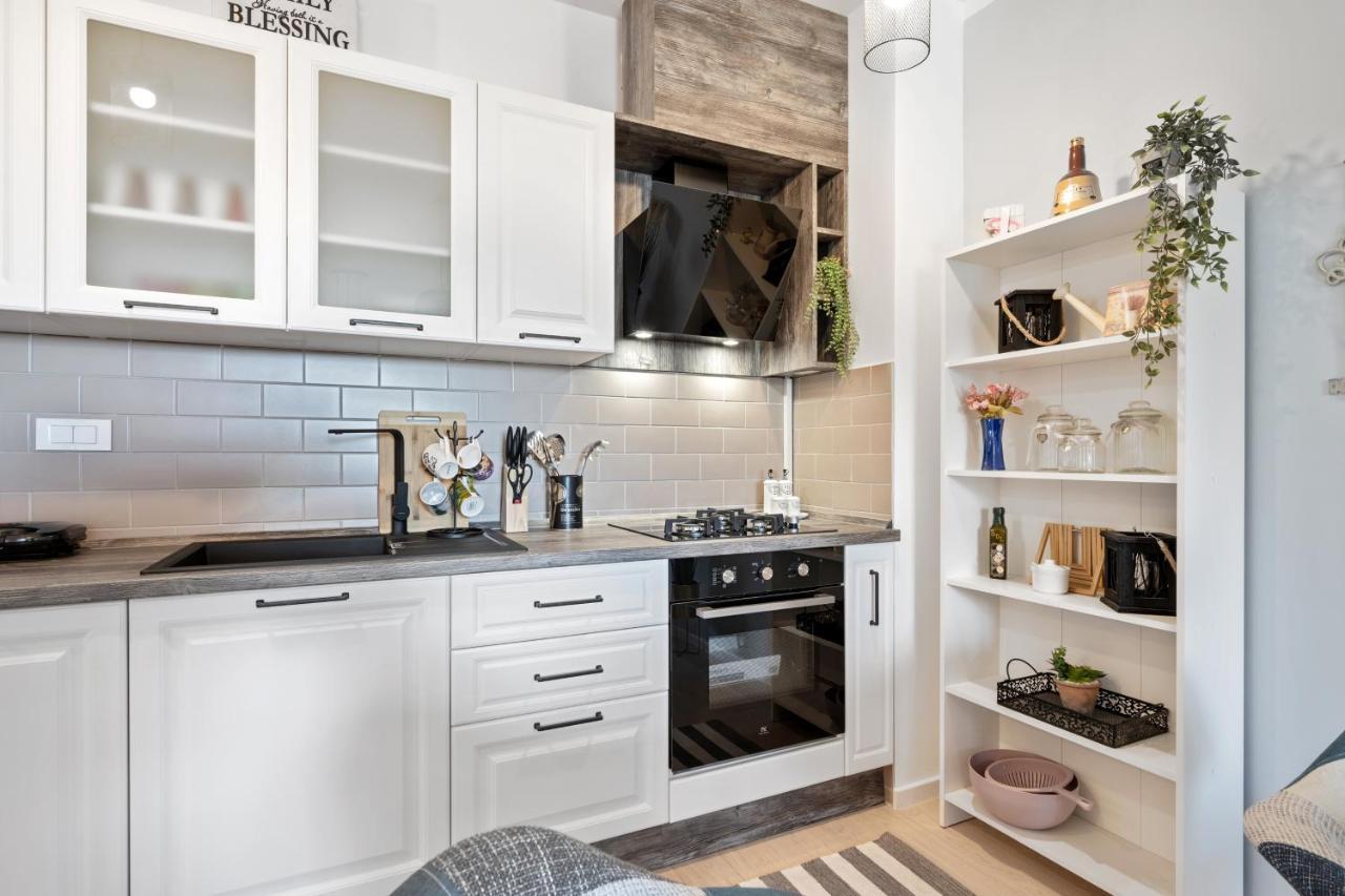 שיבניק Apartments Karla & Jakov מראה חיצוני תמונה